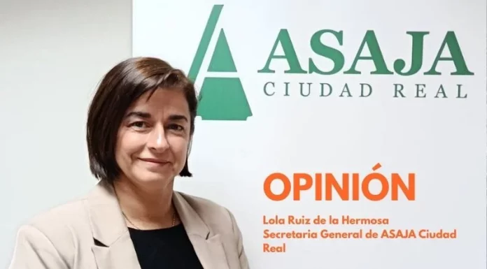 Opinión. El reto y la valentía de incorporarse a la agricultura y a la ganadería. Lola Ruiz de la Hermosa. Secretaria General ASAJA Ciudad Real Lola Ruiz de la Hermosa