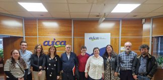 Ya hay ganaderos obligados a tirar la leche por negarse a firmar contratos “abusivos”