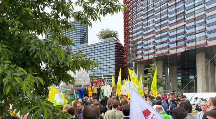 El Plan de Fertilizantes de la Comisión Europea decepciona al sector manifestación Estrasburgo