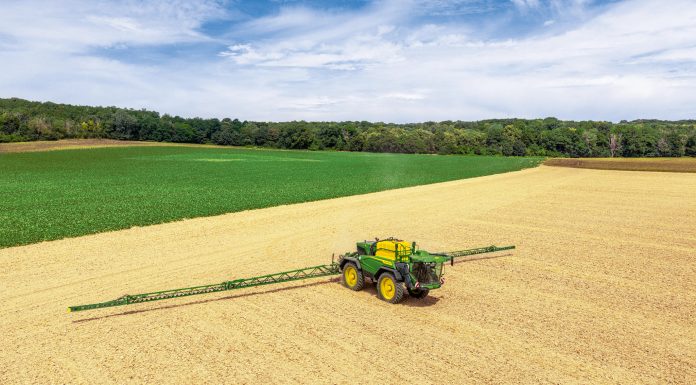John Deere amplía la gama de pulverizadores, con depósitos de hasta 6.000 litros John Deere