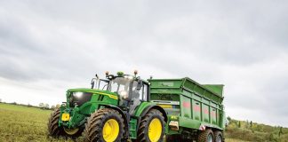 John Deere actualiza la serie del tractor 6M para el año 2027 John Deere