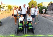 El relevo de la agricultura: David Araque y Marcos Lozano ganan el concurso de tractor a pedales de Las Pedroñeras tractor a pedales