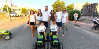 El relevo de la agricultura: David Araque y Marcos Lozano ganan el concurso de tractor a pedales de Las Pedroñeras tractor a pedales