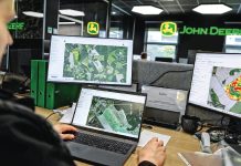 John Deere celebra 25 años de guiado automático John Deere celebra 25 años de guiado automático