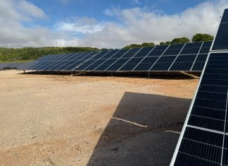 La comunidades de regantes de Albacete siguen modernizándose placas solares