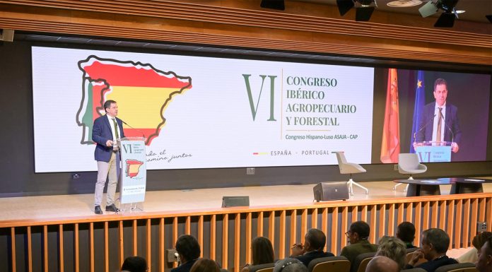 El presidente de la Diputación de Ciudad Real destaca la importancia estratégica de la agricultura y la industria agroalimentaria DIPU CR