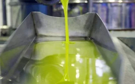 España ha comercializado ya más aceite de oliva del producido: un 102 por ciento aceite de oliva